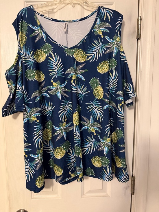 Allegrace Tops - Cold-Shoulder Pineapple Print Women's Tunic Top - Navy